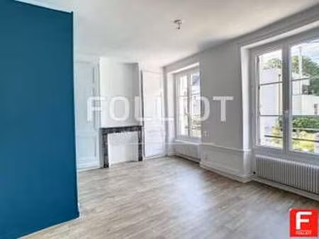 location appartement 3 pièces à vire-normandie (14500) : à louer 3 pièces / 55m² vire-norm