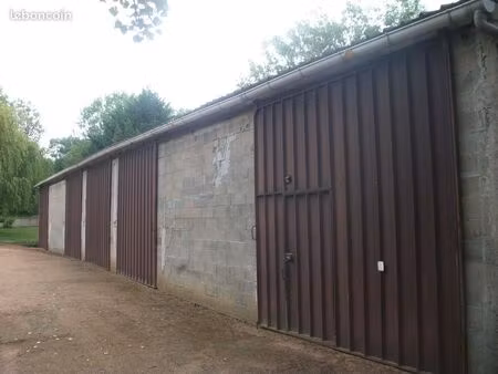 garage 300 m2 et maison 7 pièces