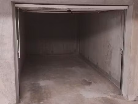garage bonneville
