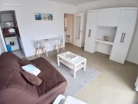 meublé avec balcon  parking  cave