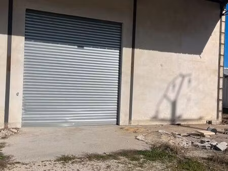 hangar de stockage