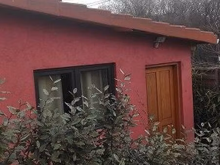 loue maisonnette 30m2 calme et meublee a la tour de salvagny