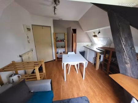 studio avec chambre séparée