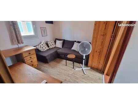 t2 meublé avec terrasse