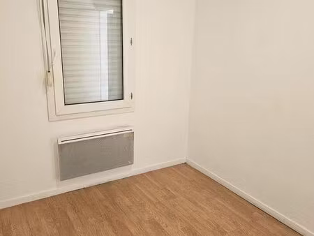 location 12 mois etudiant