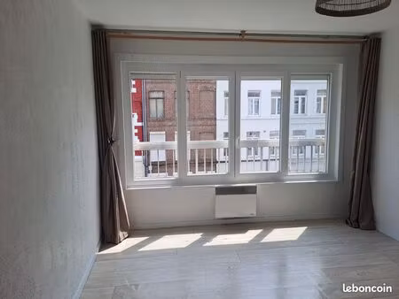 studio quartier st michel lille