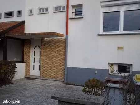 maison mitoyenne à louer