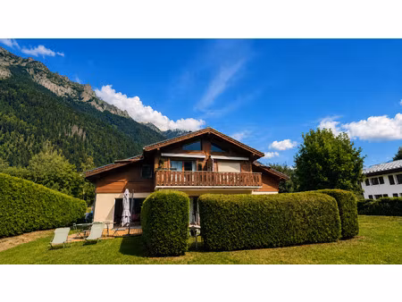 chamonix - t3 avec jardin privatif  vue mont-blanc  garage