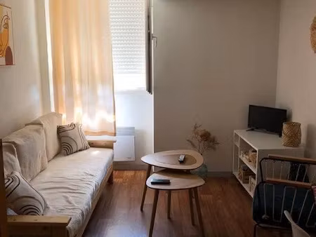 location appartement 2 pièces 28 m² à bordeaux (33000)  640 €