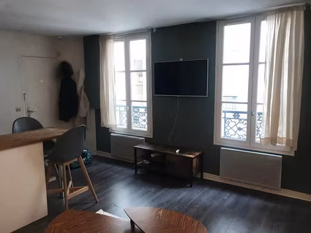 location meublée appartement 1 pièce 24 m² à levallois-perret (92300)  940 €