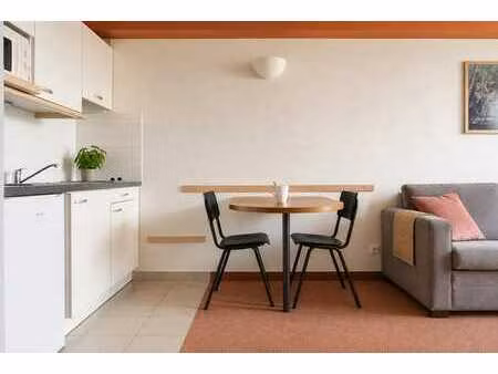 studio suite à louer ixelles - lumineux et full équipé