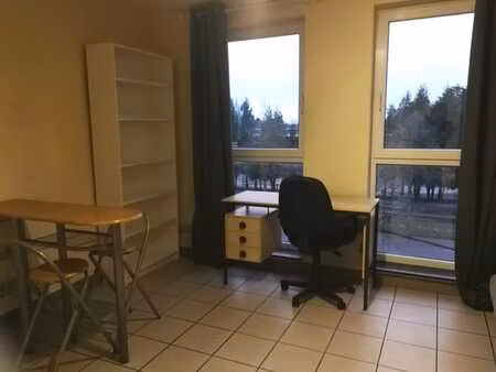 studio étudiant/étudiante à louer