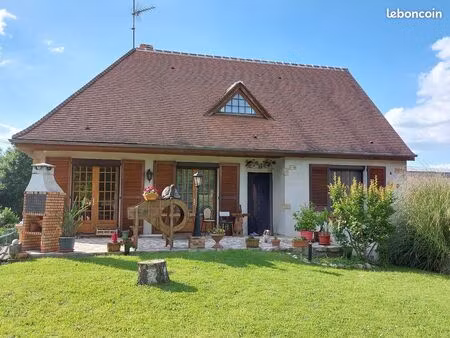maison - 5 pièces - 104 m2 - sous-sol complet