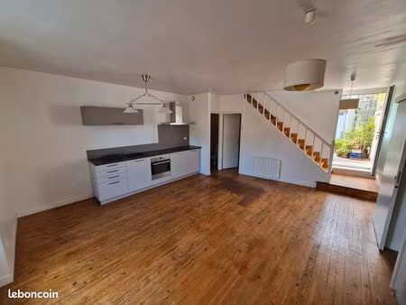 loue appartement st desirat