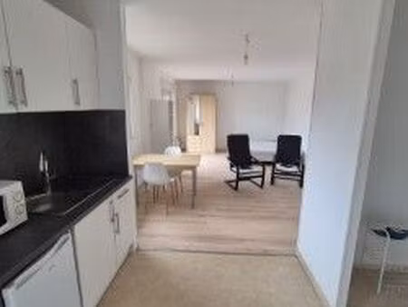 studio f1 bis meublé - amiens quartier st leu