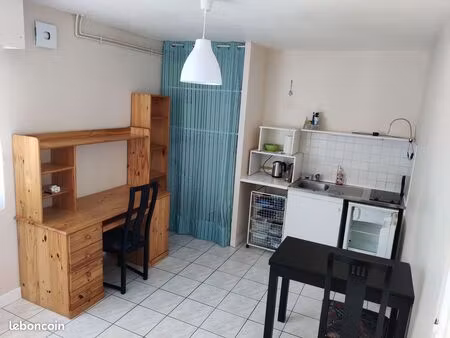 studio étudiant(e)
