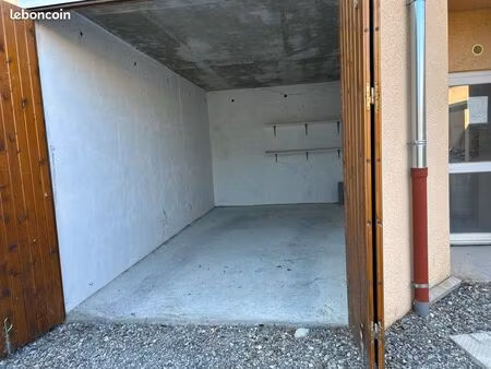 garage à louer