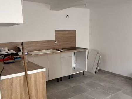 maison avec petite cour
