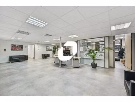location bureaux 361 m² à 1 236 m²