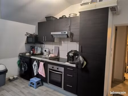 charmant f2 meublé au calme proche centre ville