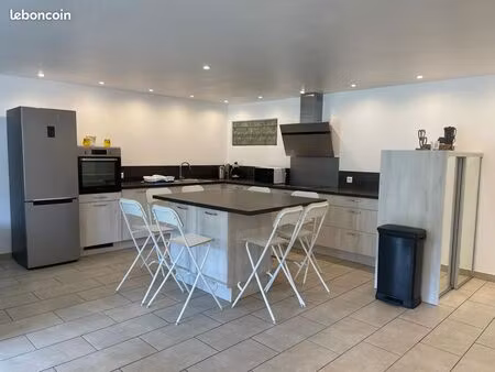 a louer - 69 m2 - superbe logement très au calme  proche de la rochelle  avec très grande 