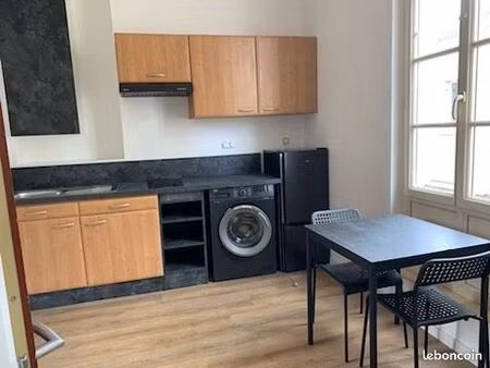 appartement équipé (lave-linge  frigo) – centre-ville segré