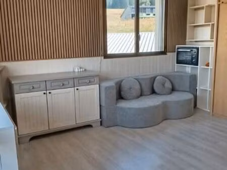location studio meublé