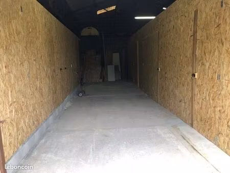 box/ garde meuble