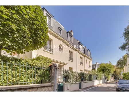 location maison 6 pièces 320 m² à paris 16ème (75016)  15 000 €