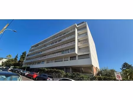 secteur montfleury / dernier etage