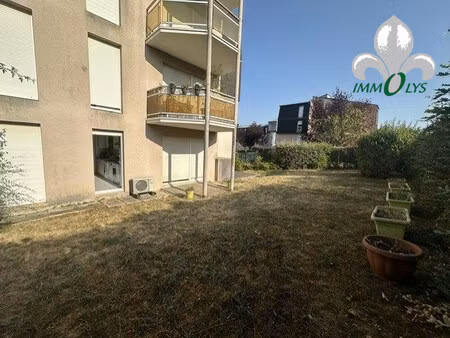 rare à le vente