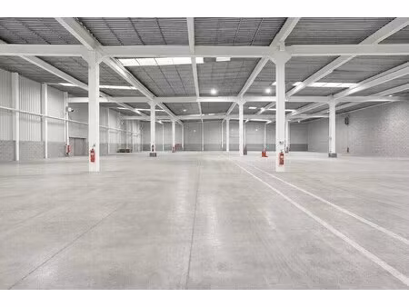 location entrepôt saint witz 95470 2500m²