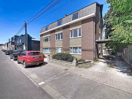 spacieux appart 3ch rénové à deux pas du centre de wavre