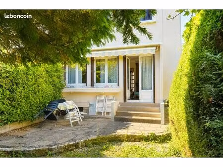 dijon quartier haut eiffel. maison avec jardin au calme
