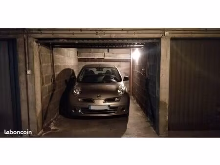 lot de 5 garages - quartier des eaux-claires - avec électricité