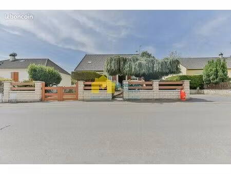 maison 7 pièces 130 m²