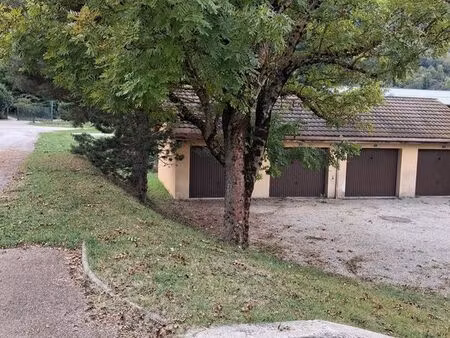 location garage auzat