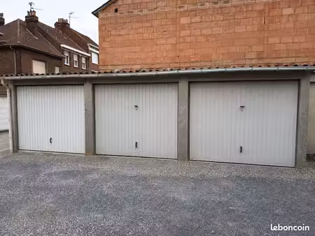 garage hazebrouck env 16 m2