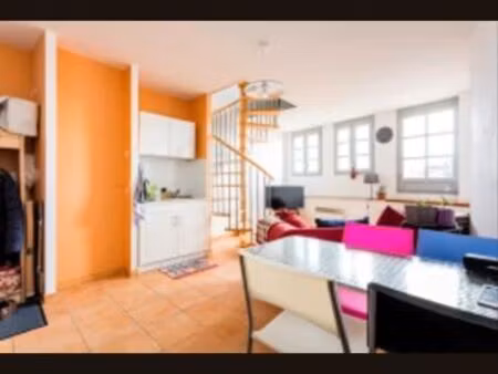 t4 climatise avec terrasse
