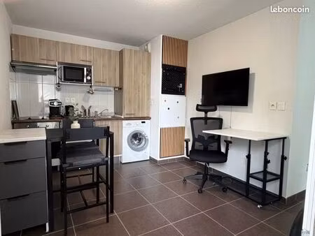 blagnac – superbe appartement meublé 30 m² – balcon – climatisation – parking privé. à lou