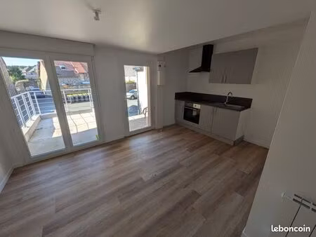 studio rénové 27 m² avec terrasse 550 euros hors charges – pleugueneuc – location entre pa