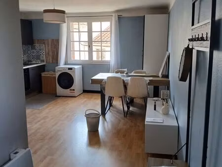 loue studio meublé