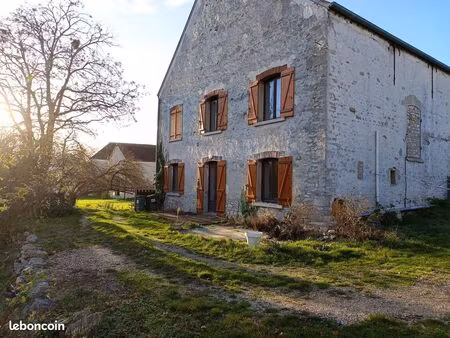 maison avec grand jardin