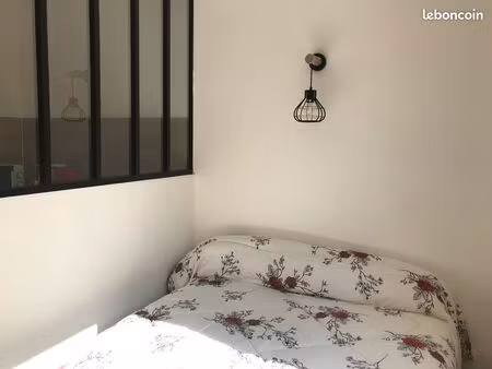 agréable t2 meublé 30 m² - centre-ville de briançon avec balcon