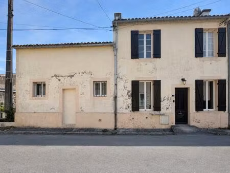 moulis-en-médoc – maison de charme à rénover  115 m²  jardin et grands espaces annexes