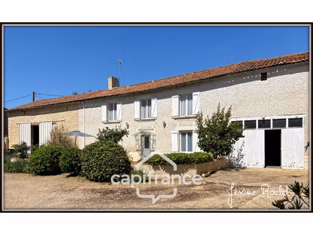maison en pierre à vendre champigny-en-rochereau (86)  6 pièces  4 chambres  terrain 1 900