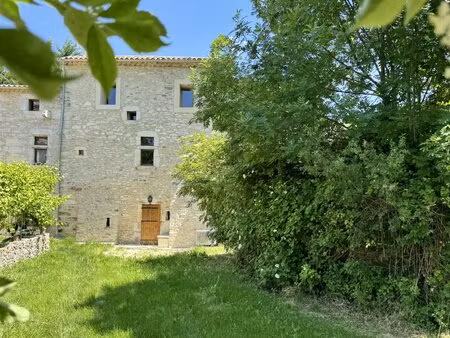 10 min de dieulefit - maison village jardin et cave