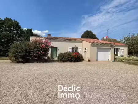 vente maison 5 pièces 125m2 saint-cyr-en-talmondais 85540 - 275000 € - surface privée