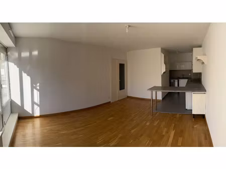 location appartement 2 pièces 43 m² à divonne-les-bains (01220)