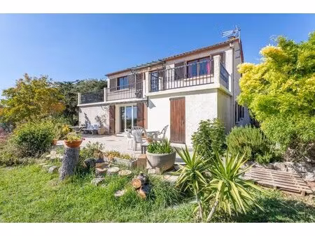 maison/villa t6 de 159 m2 à allauch 13190